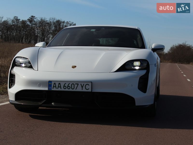 Седан Porsche Taycan 2020 в Киеве фото 14 Седан Porsche Taycan 2020 в Киеве