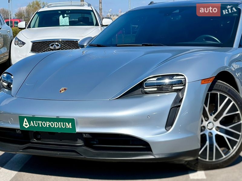 Седан Porsche Taycan 2023 в Києві