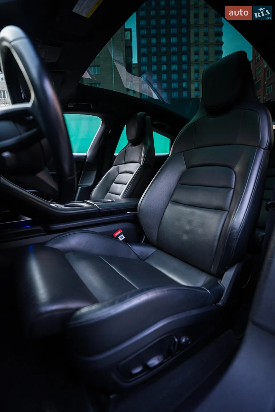 2020 Porsche Taycan - мініатюра 36