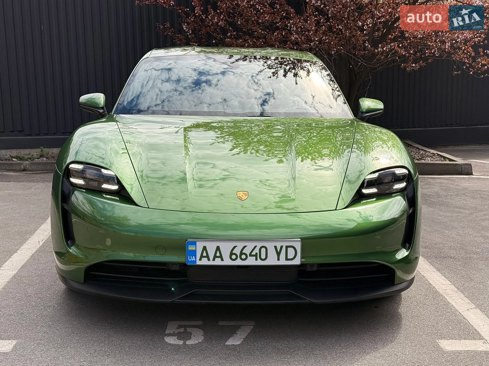 2020 Porsche Taycan - мініатюра 2