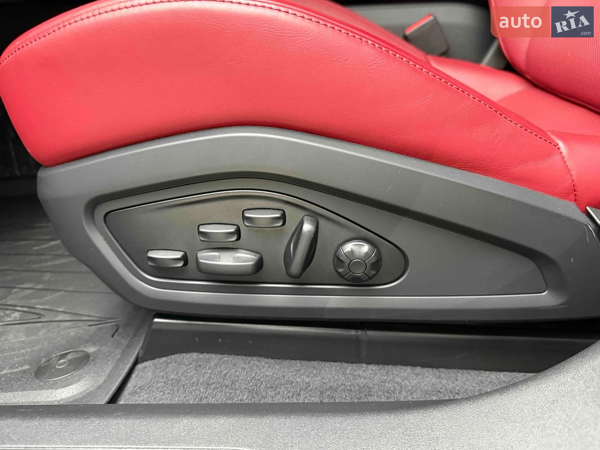 2023 Porsche Taycan - мініатюра 22