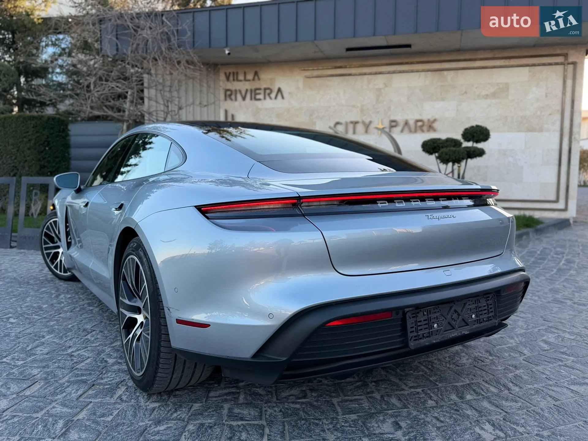 2023 Porsche Taycan - мініатюра 11