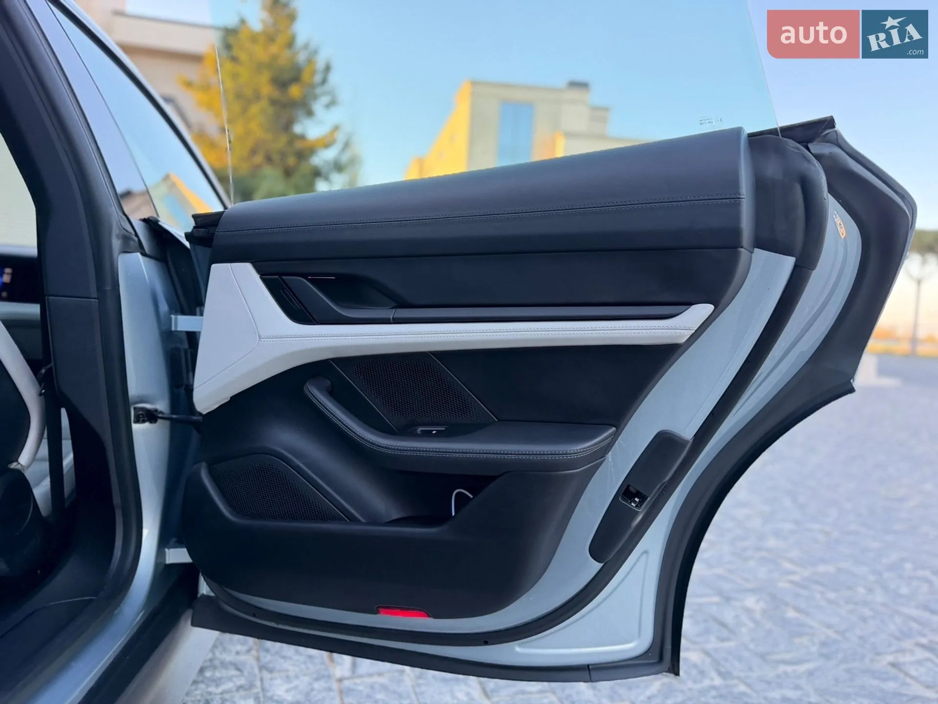 2023 Porsche Taycan - мініатюра 42