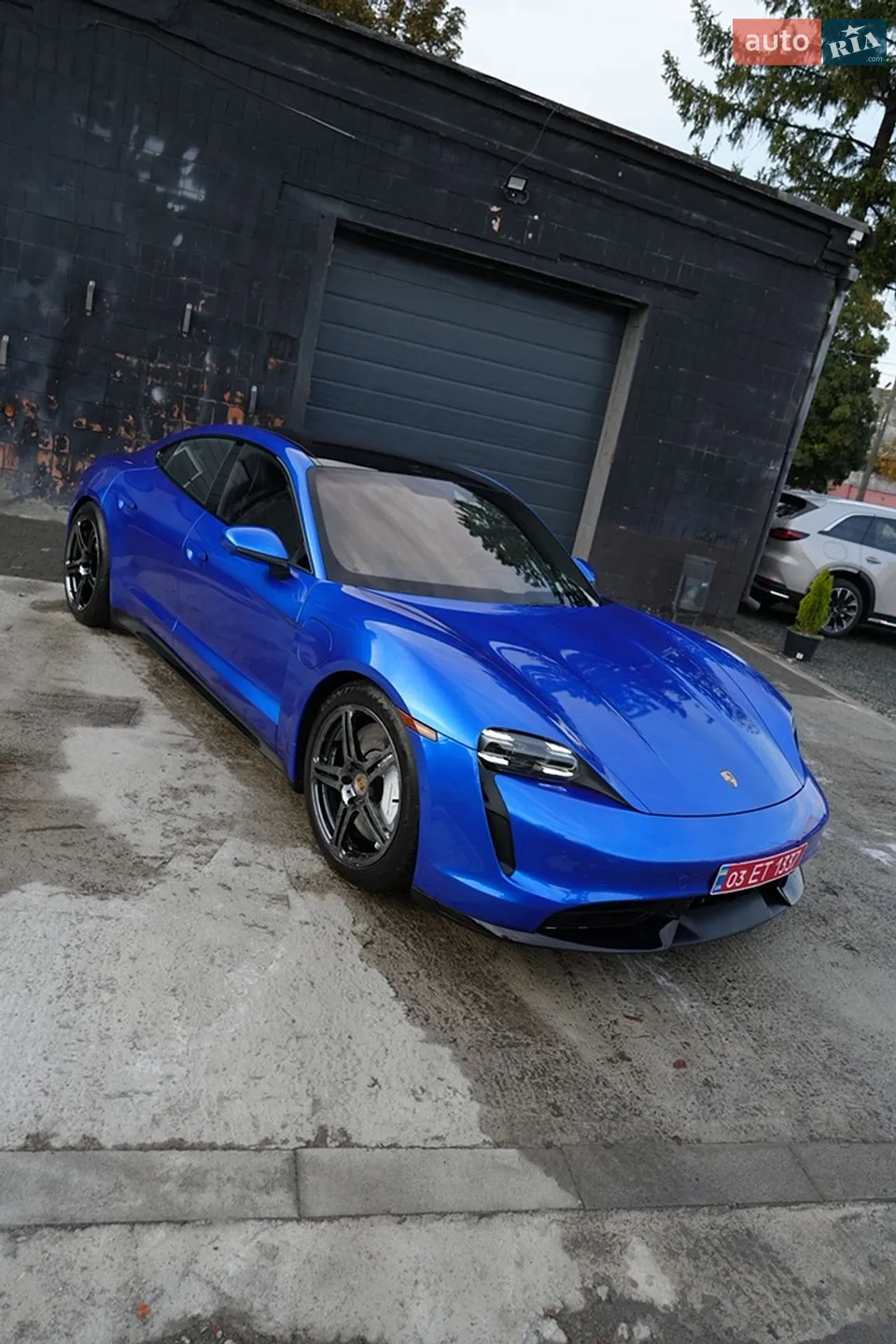 2020 Porsche Taycan - мініатюра 3
