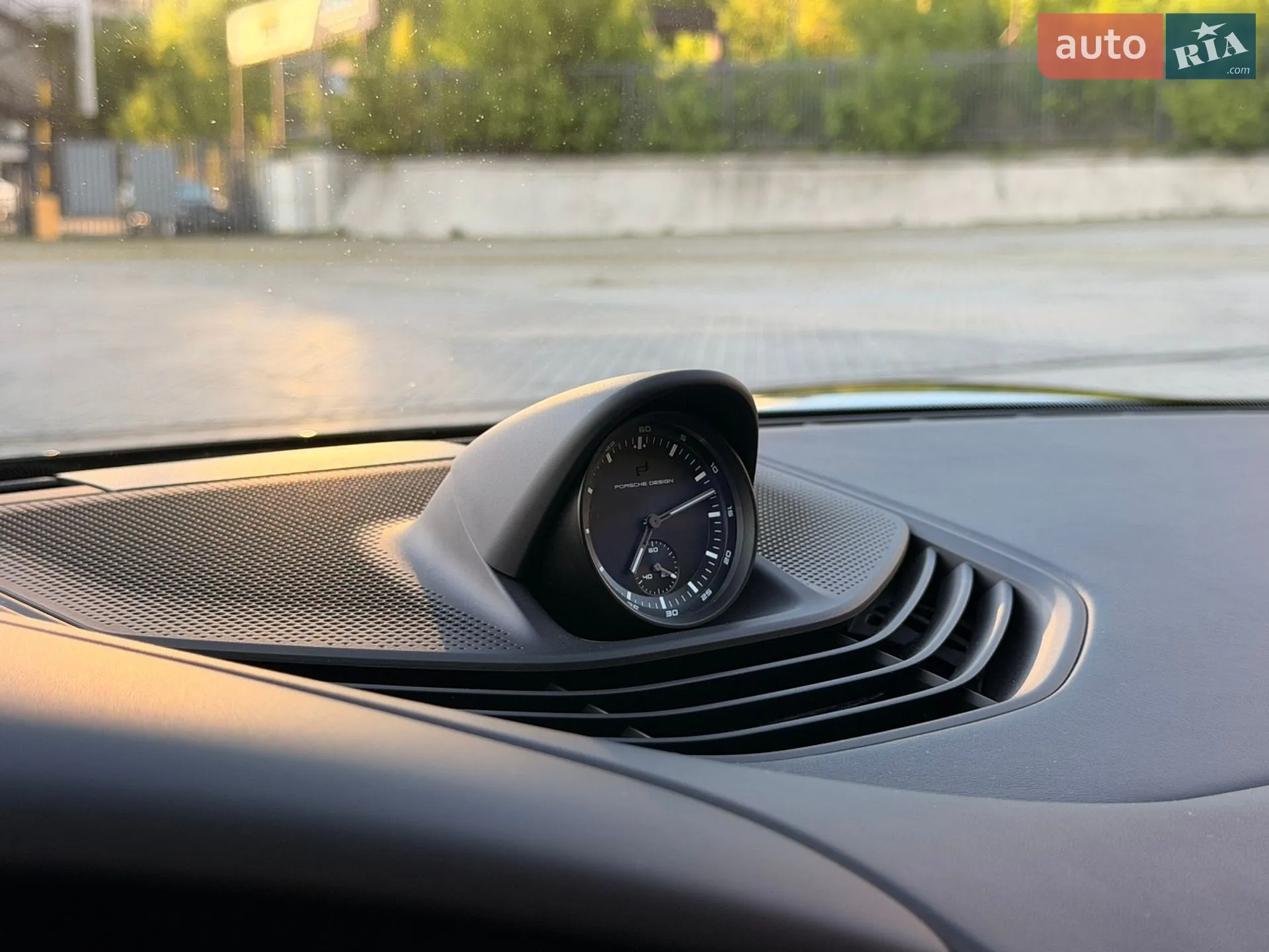 2021 Porsche Taycan - мініатюра 19
