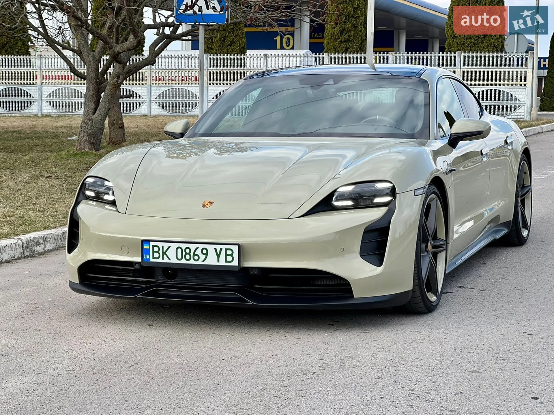 2023 Porsche Taycan - мініатюра 3