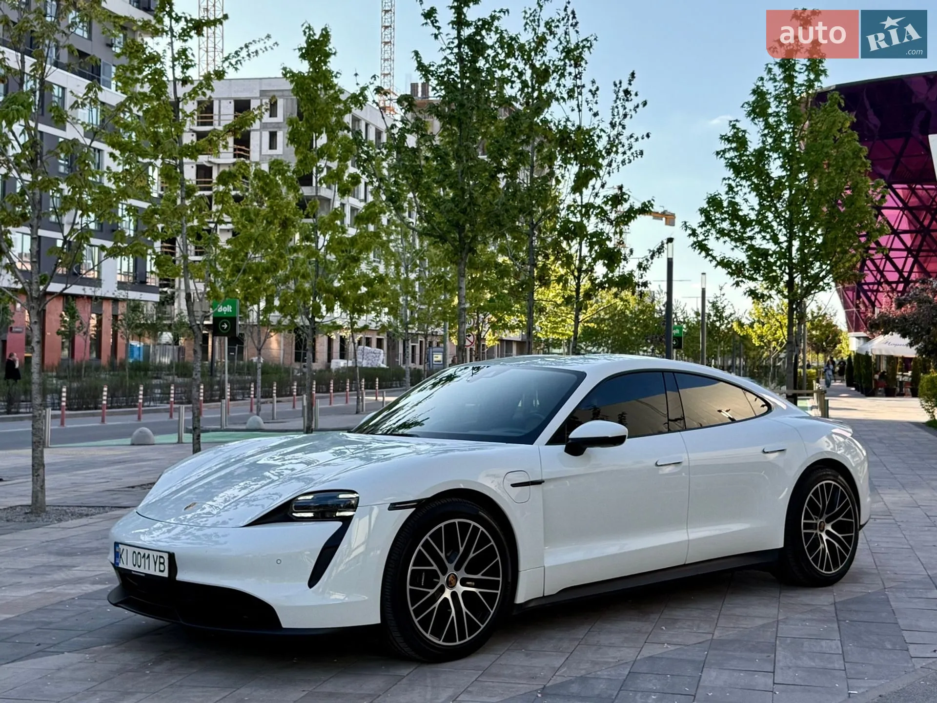 2021 Porsche Taycan - мініатюра 8