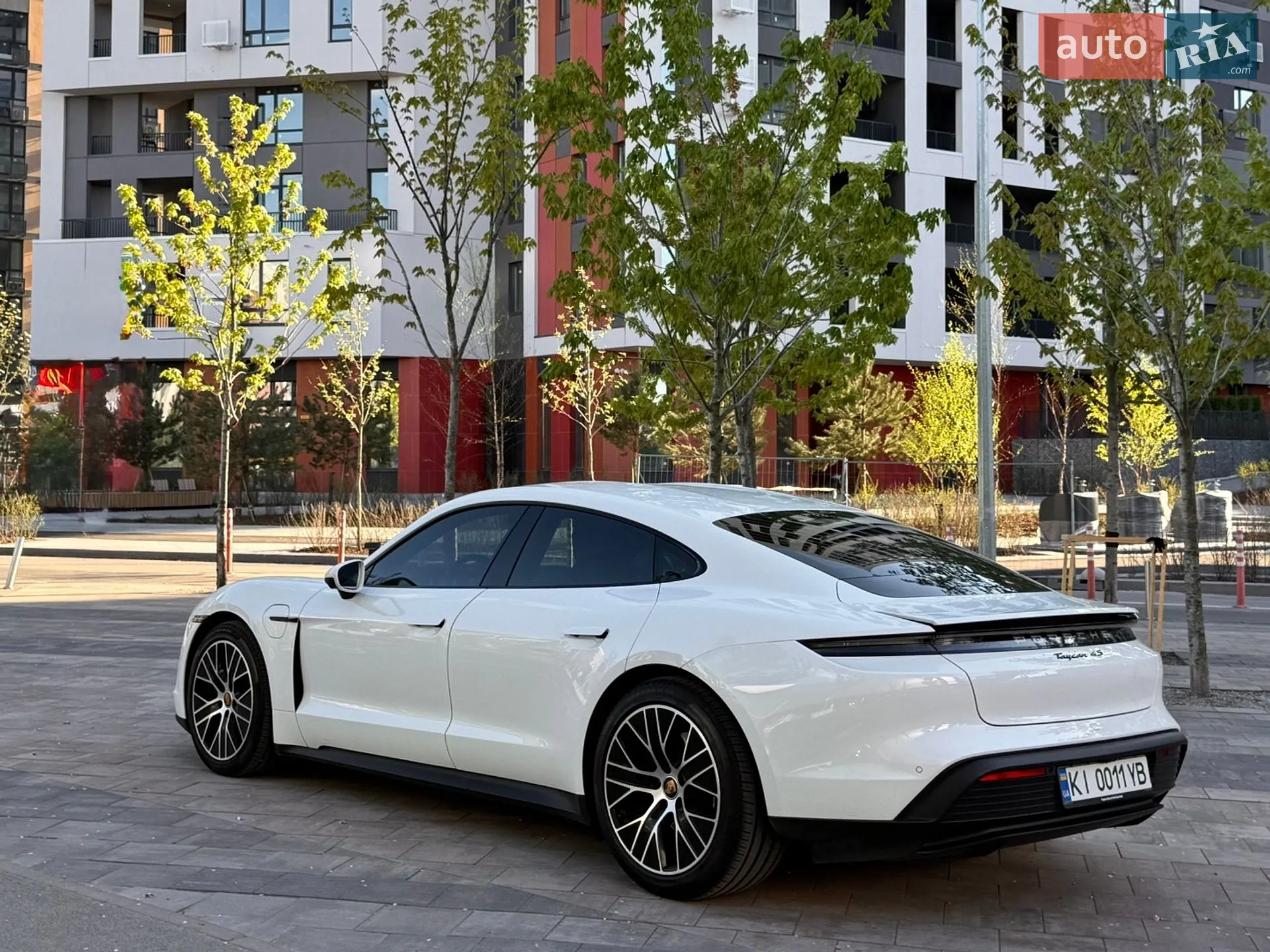 2021 Porsche Taycan - мініатюра 9