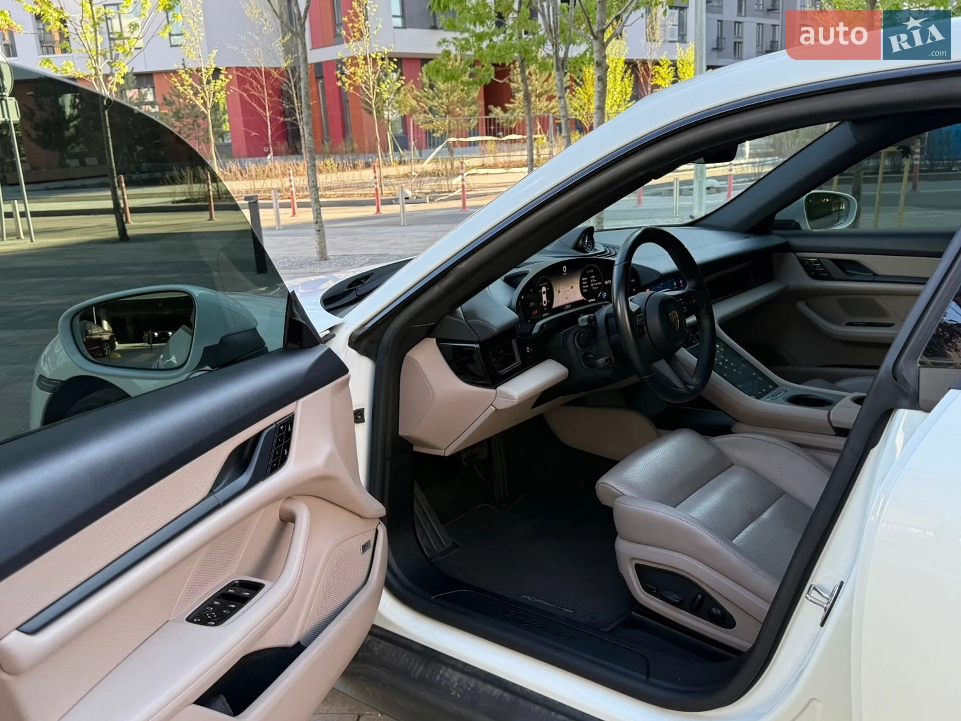 2021 Porsche Taycan - мініатюра 29
