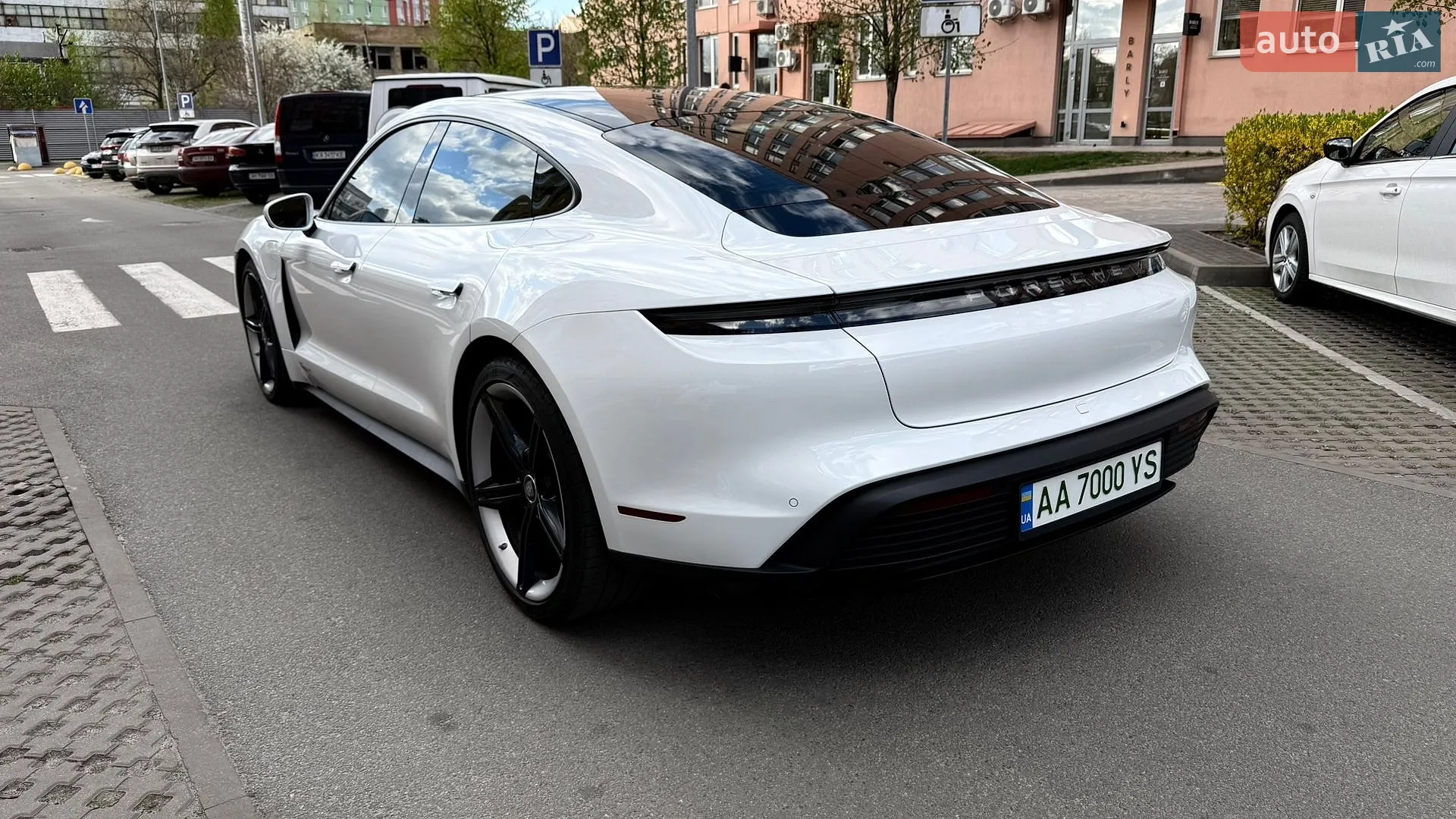 2022 Porsche Taycan - мініатюра 12