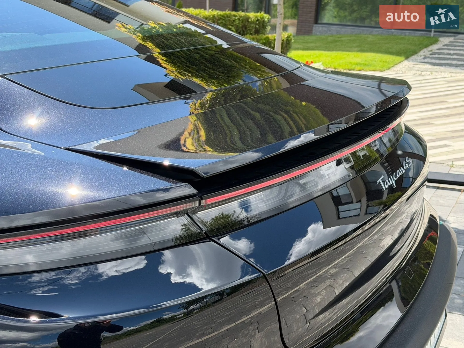 2021 Porsche Taycan - мініатюра 23