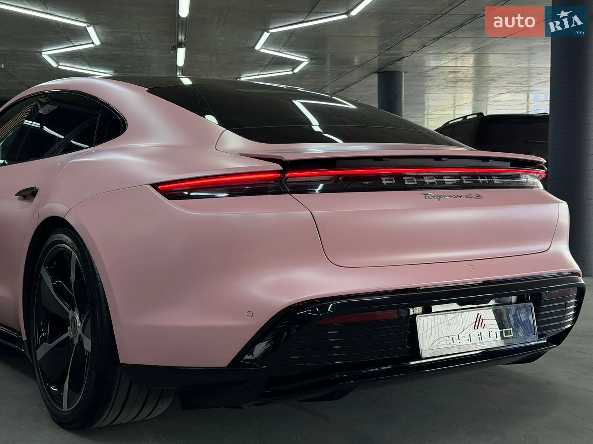 2020 Porsche Taycan - мініатюра 13