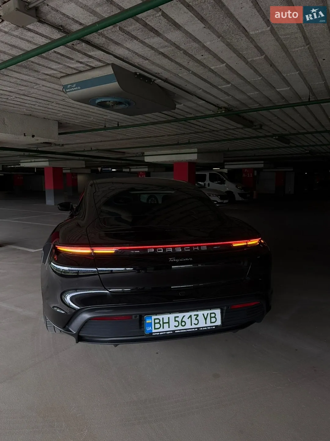 2023 Porsche Taycan - мініатюра 13