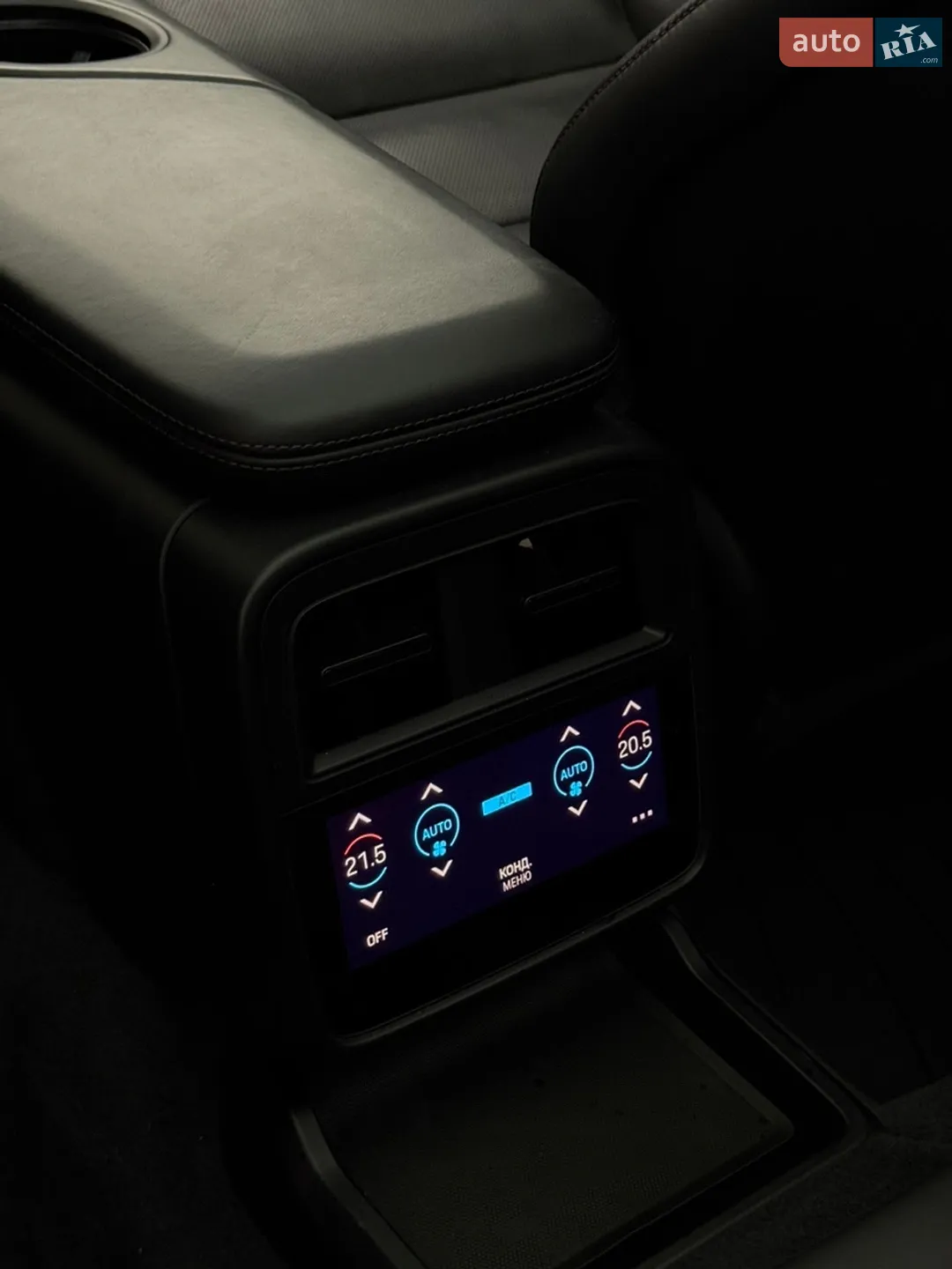 2020 Porsche Taycan - мініатюра 18
