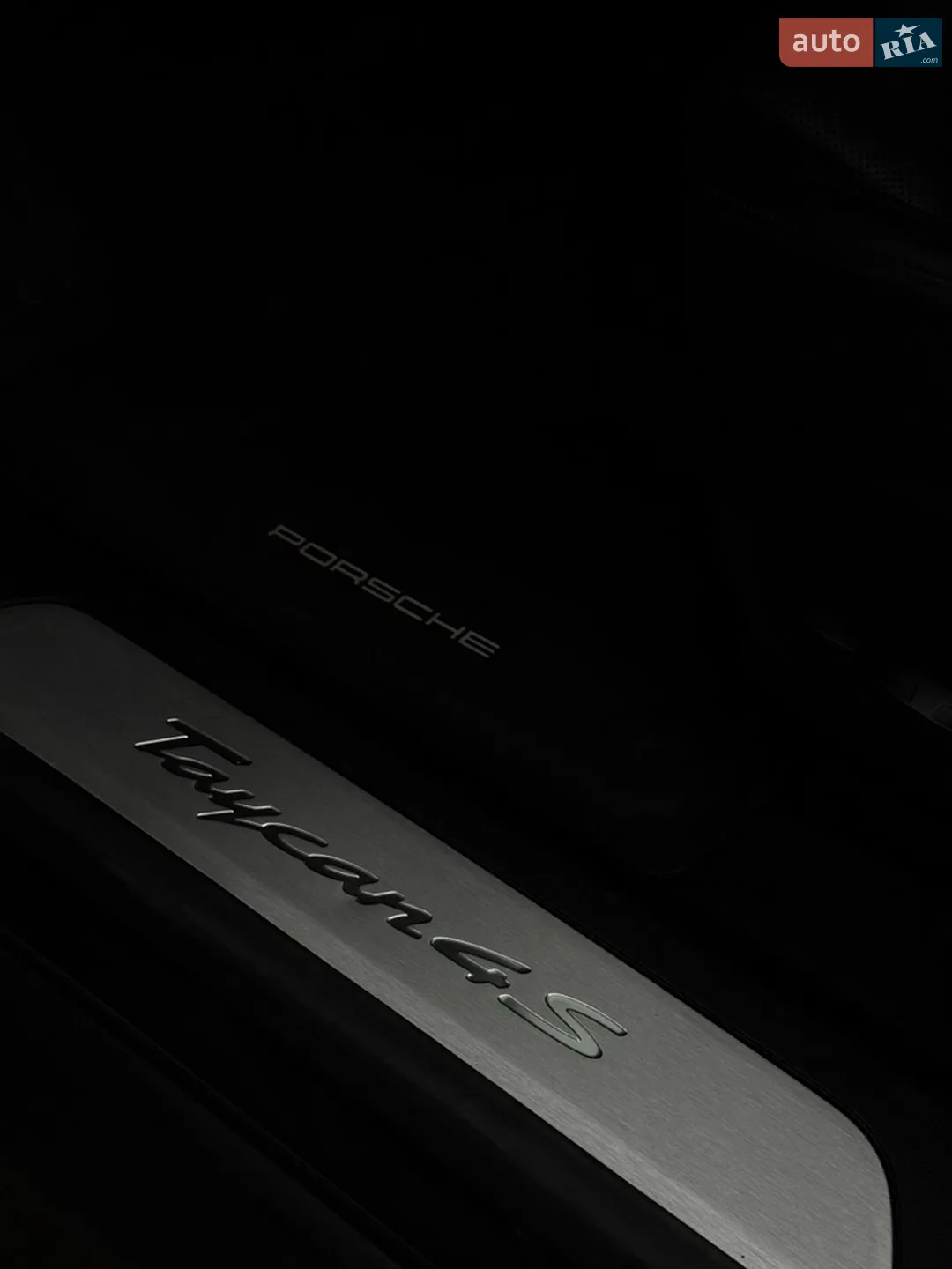 2020 Porsche Taycan - мініатюра 19