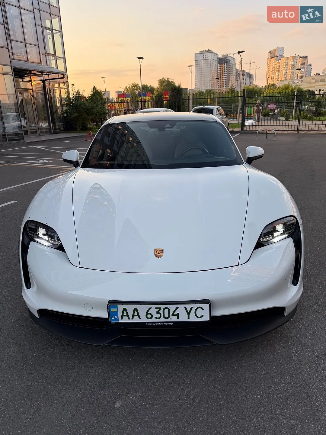 2021 Porsche Taycan - мініатюра 15