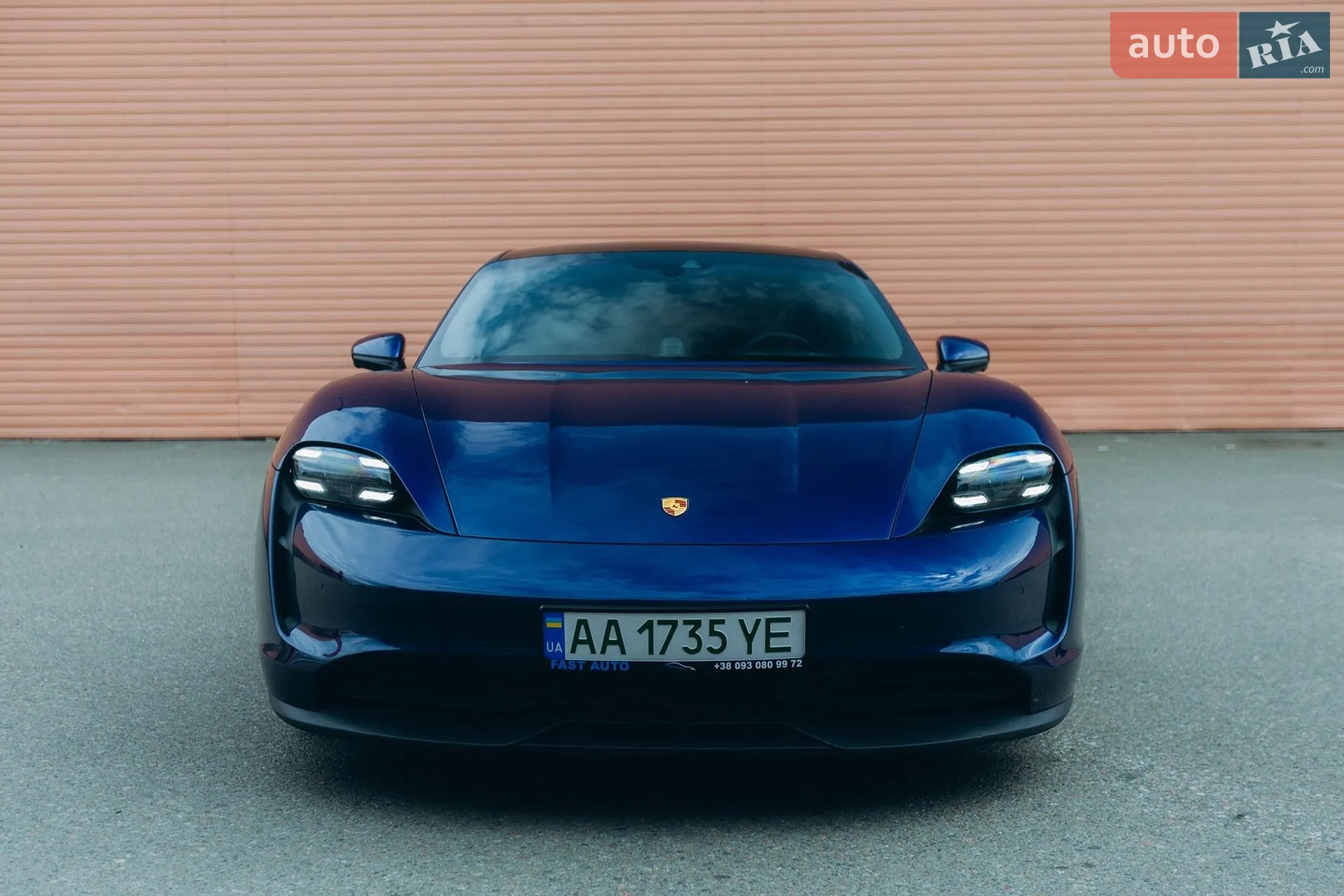 2020 Porsche Taycan - мініатюра 2