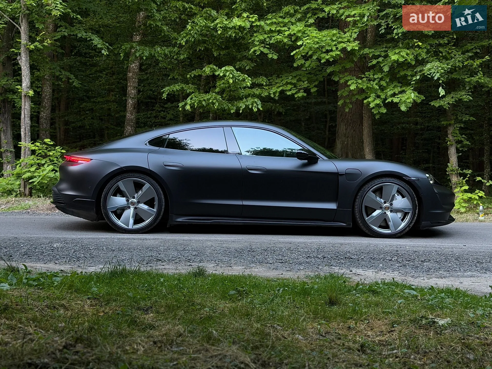 2020 Porsche Taycan - мініатюра 11