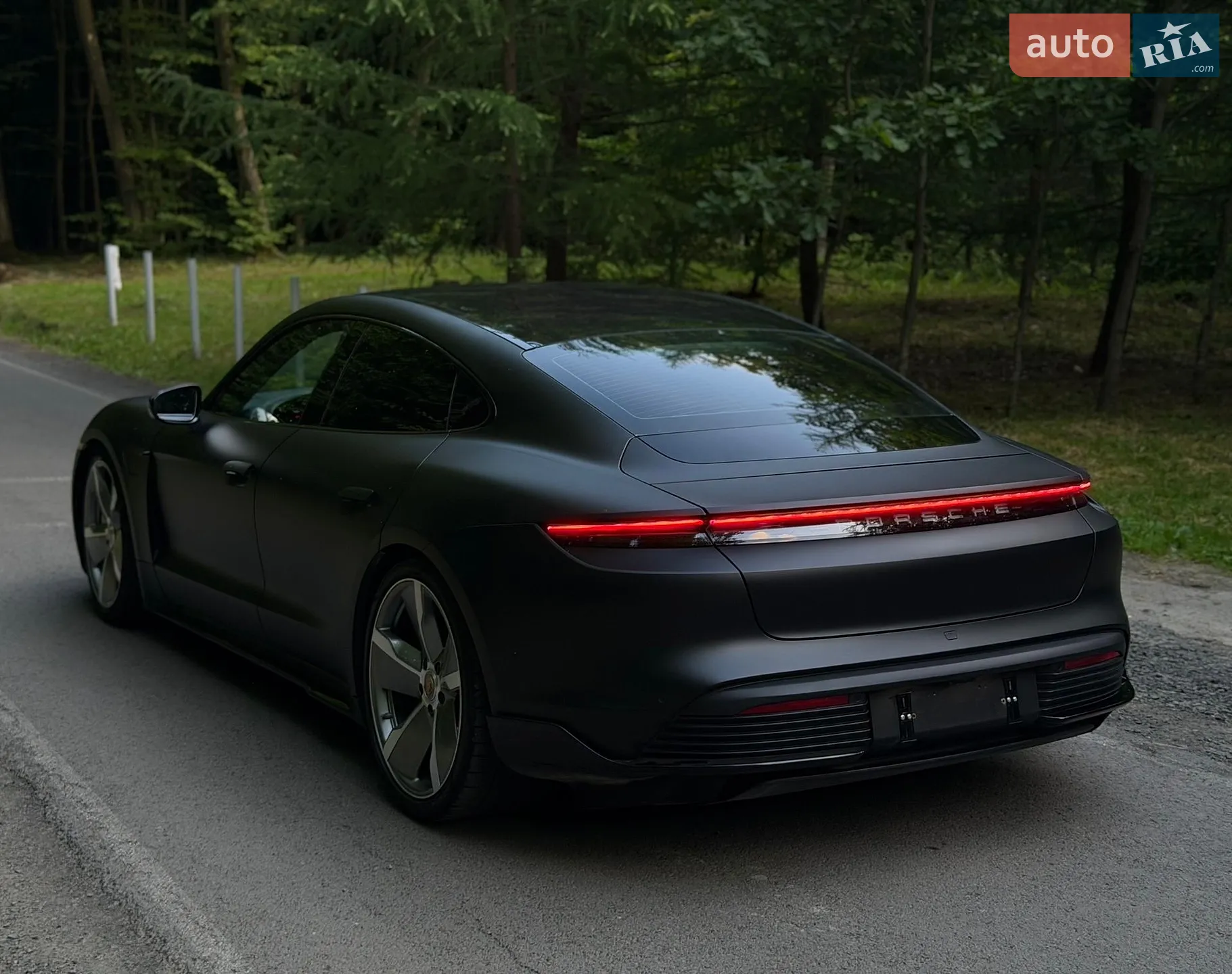 2020 Porsche Taycan - мініатюра 16