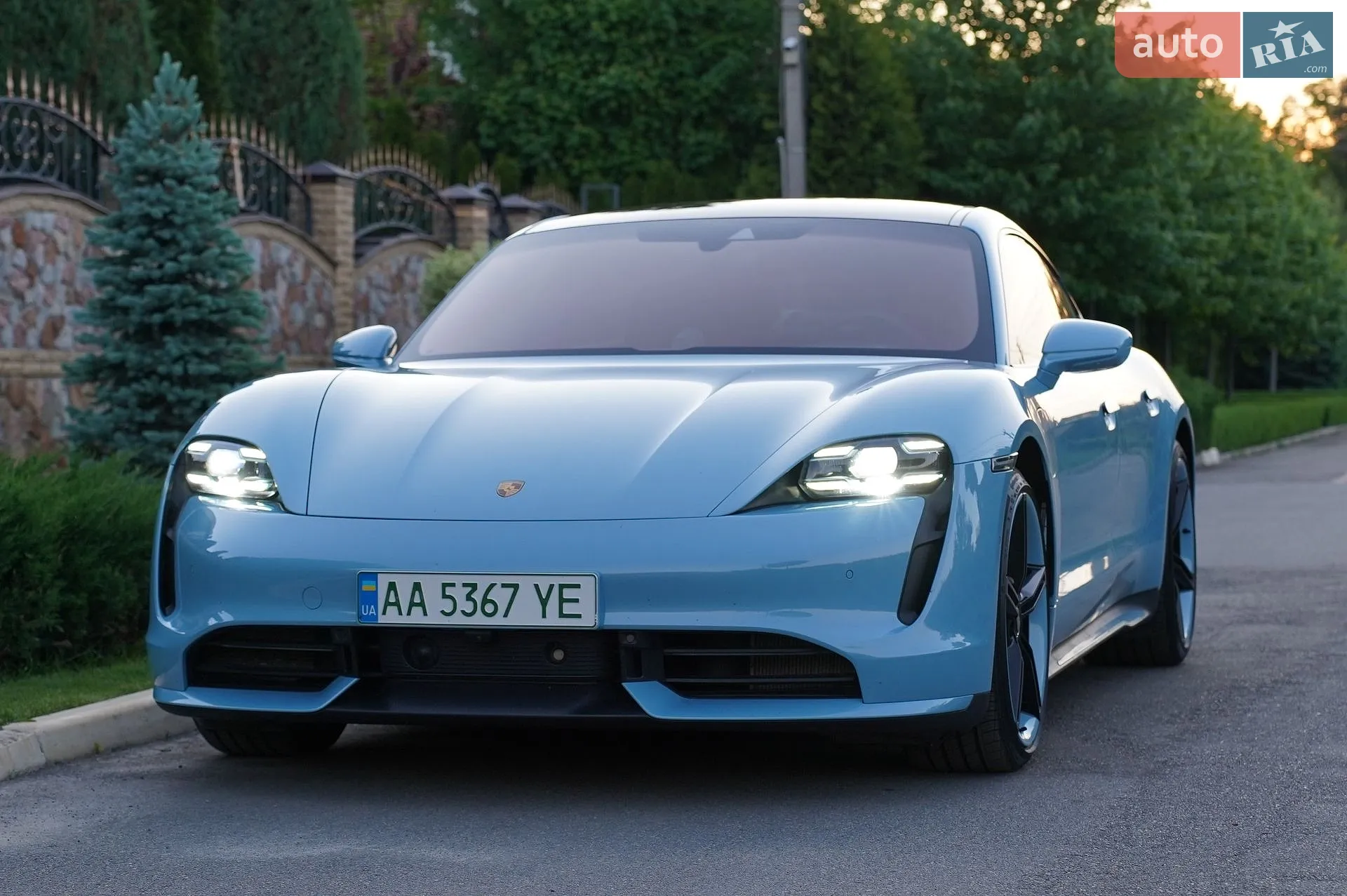2020 Porsche Taycan - мініатюра 3