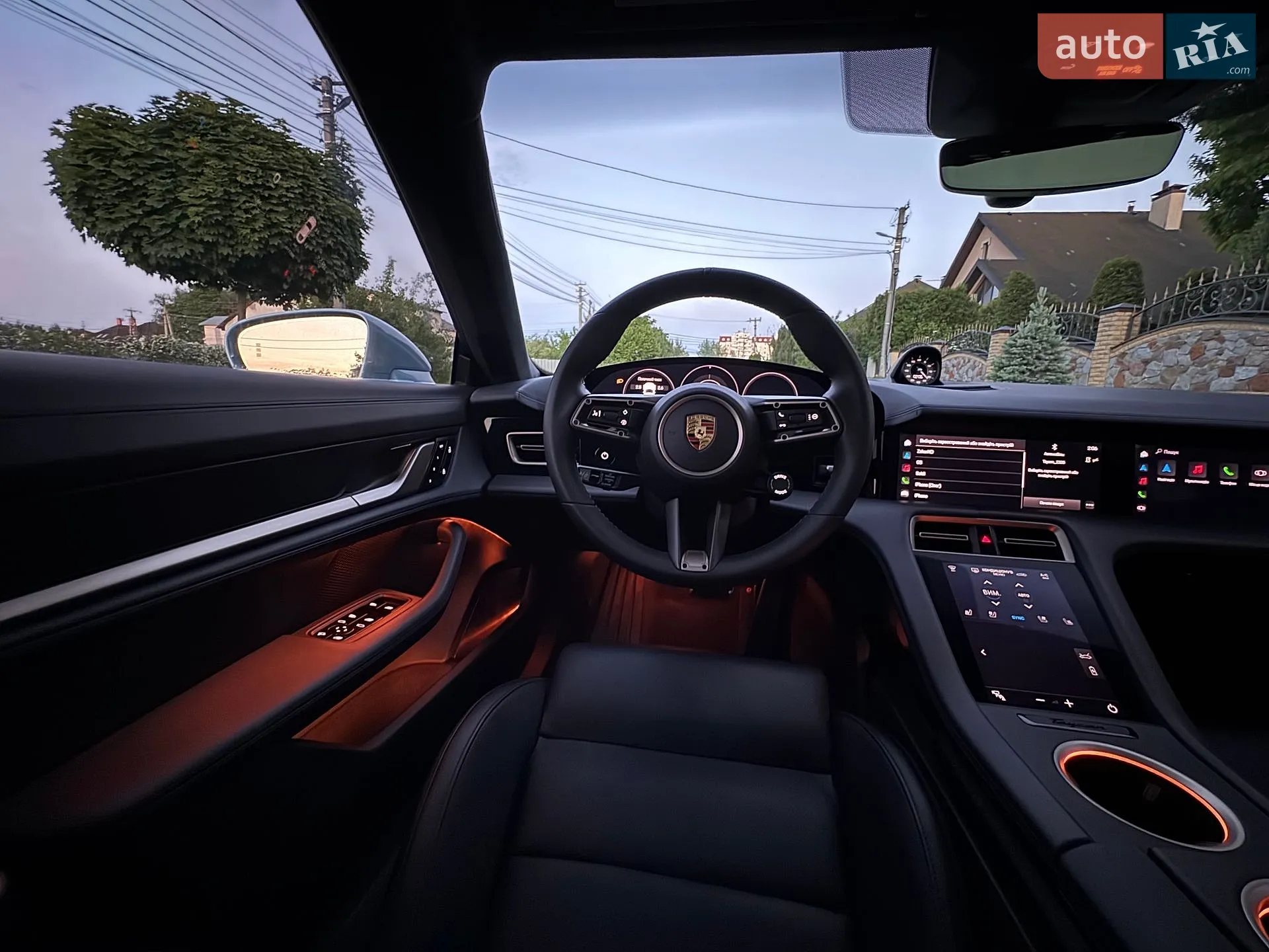 2020 Porsche Taycan - мініатюра 26