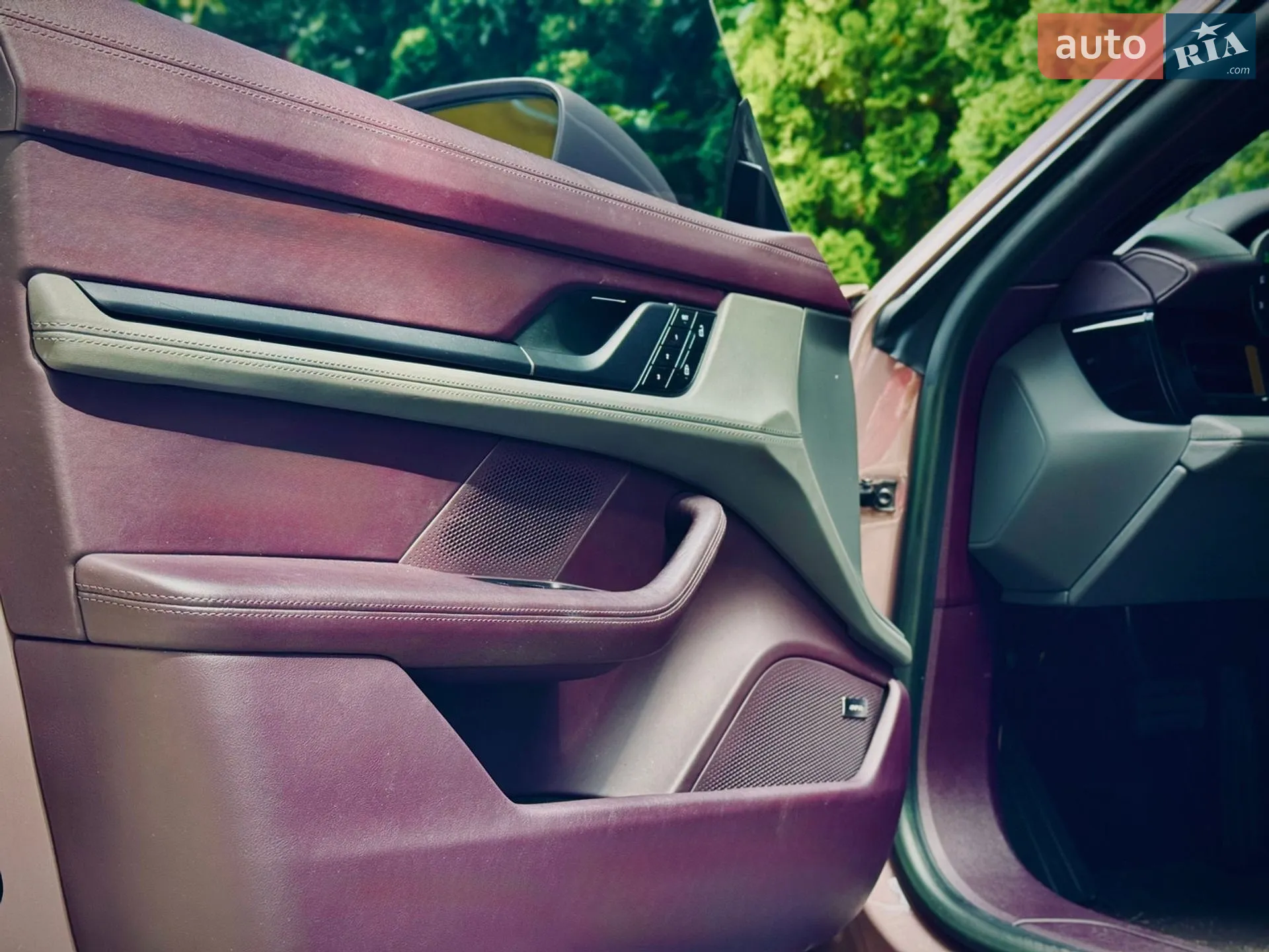 2022 Porsche Taycan - мініатюра 26