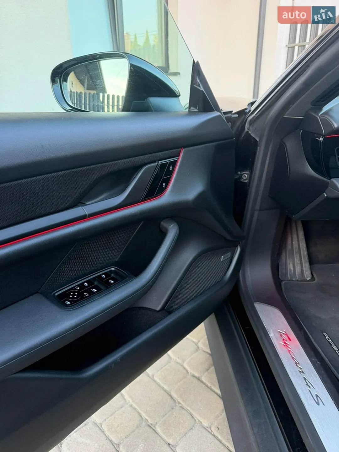 2020 Porsche Taycan - мініатюра 7