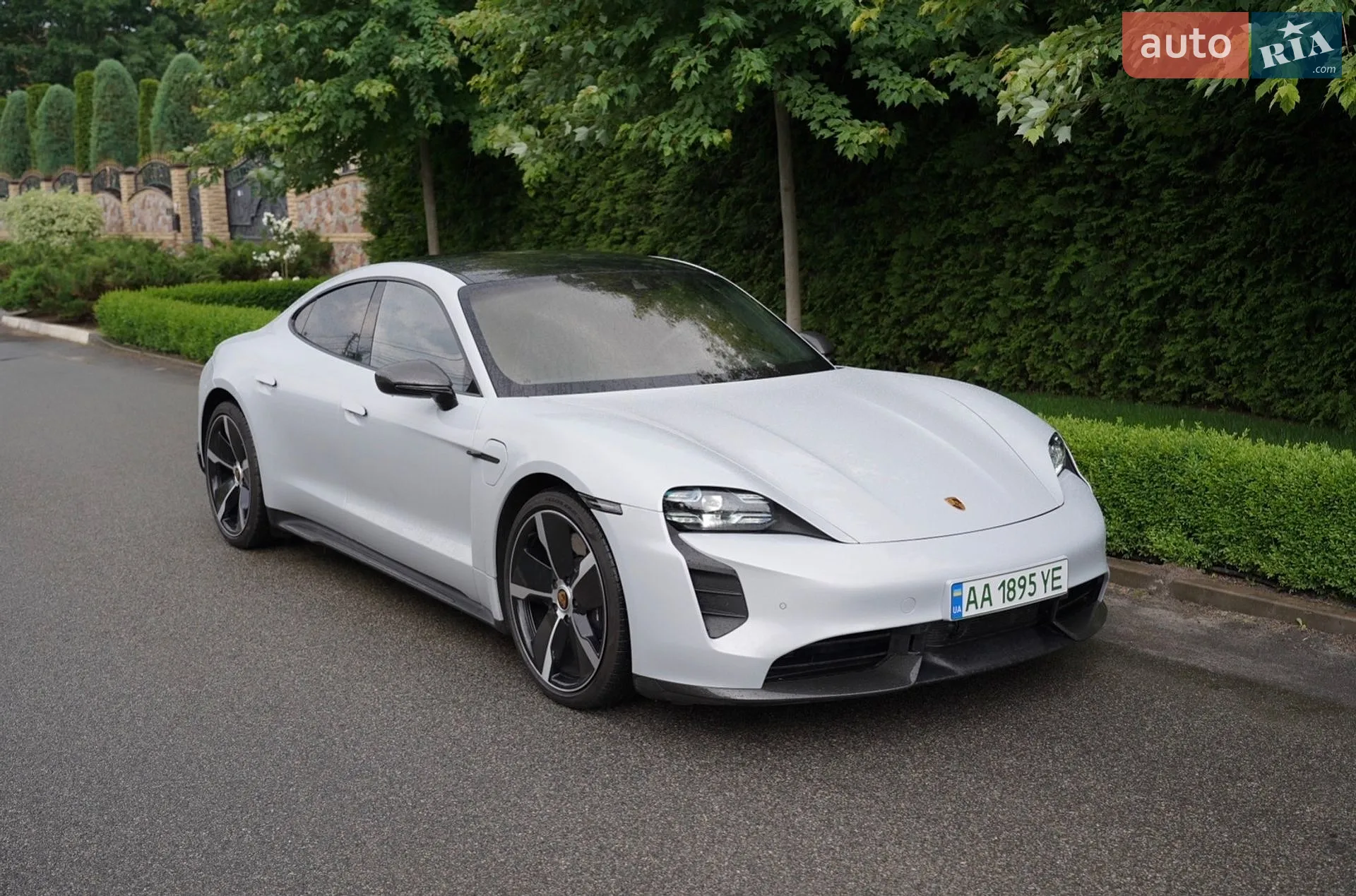 2023 Porsche Taycan - фото 1