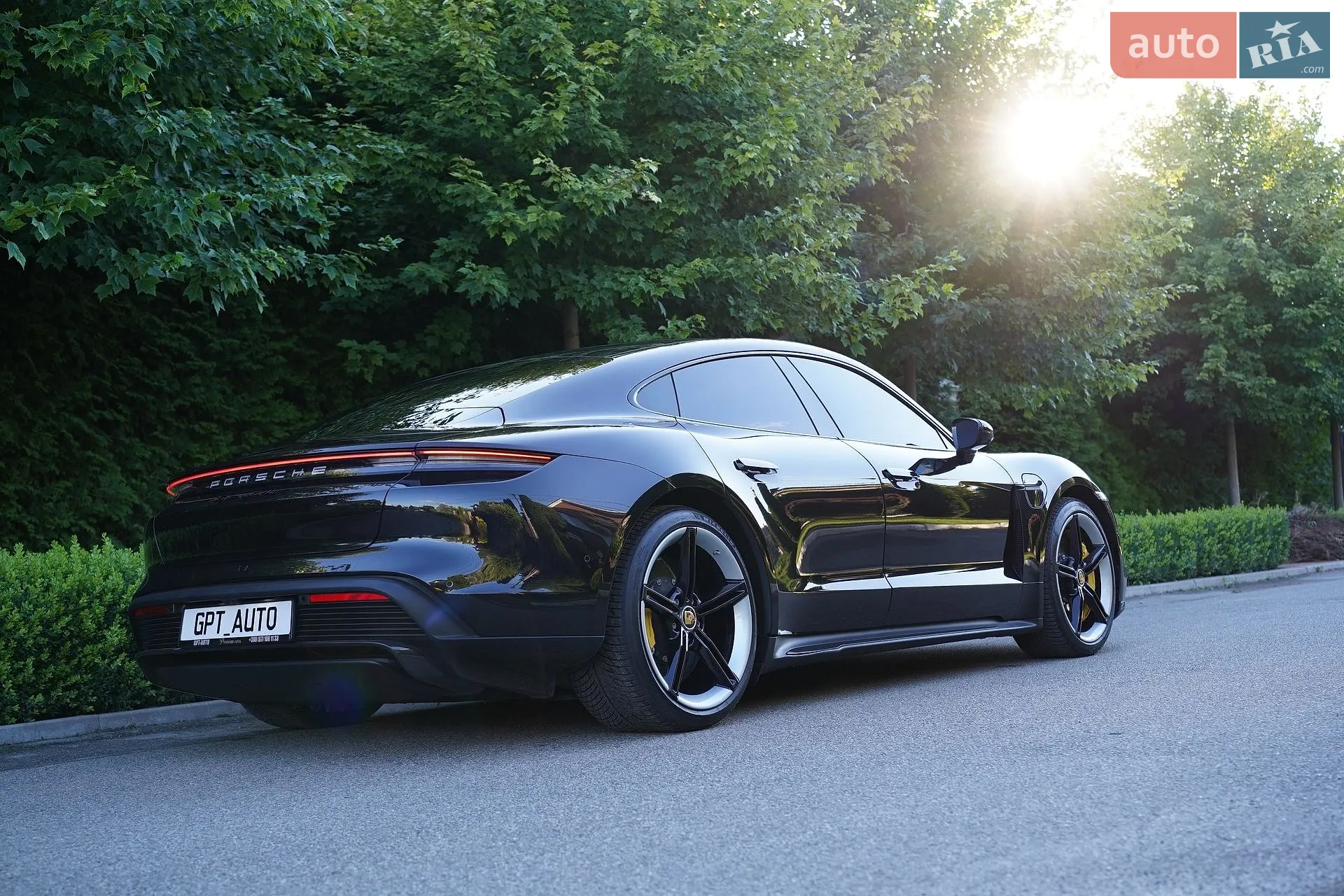 2019 Porsche Taycan - мініатюра 7