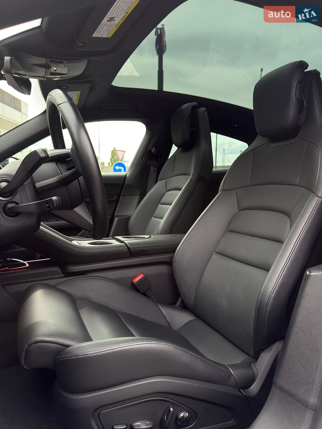 2021 Porsche Taycan - мініатюра 16