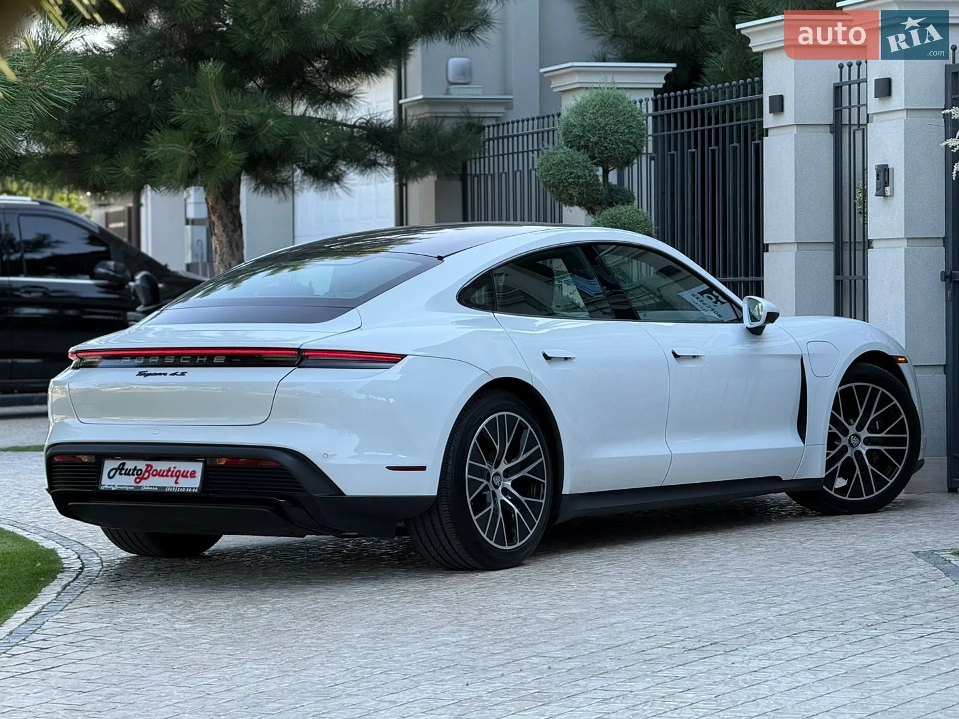 2021 Porsche Taycan - мініатюра 24