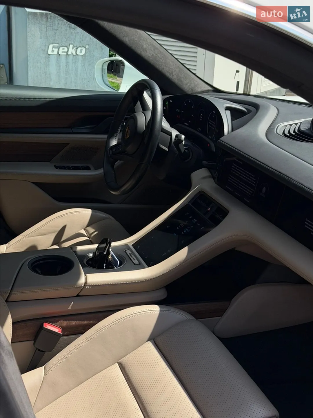 2020 Porsche Taycan - мініатюра 11