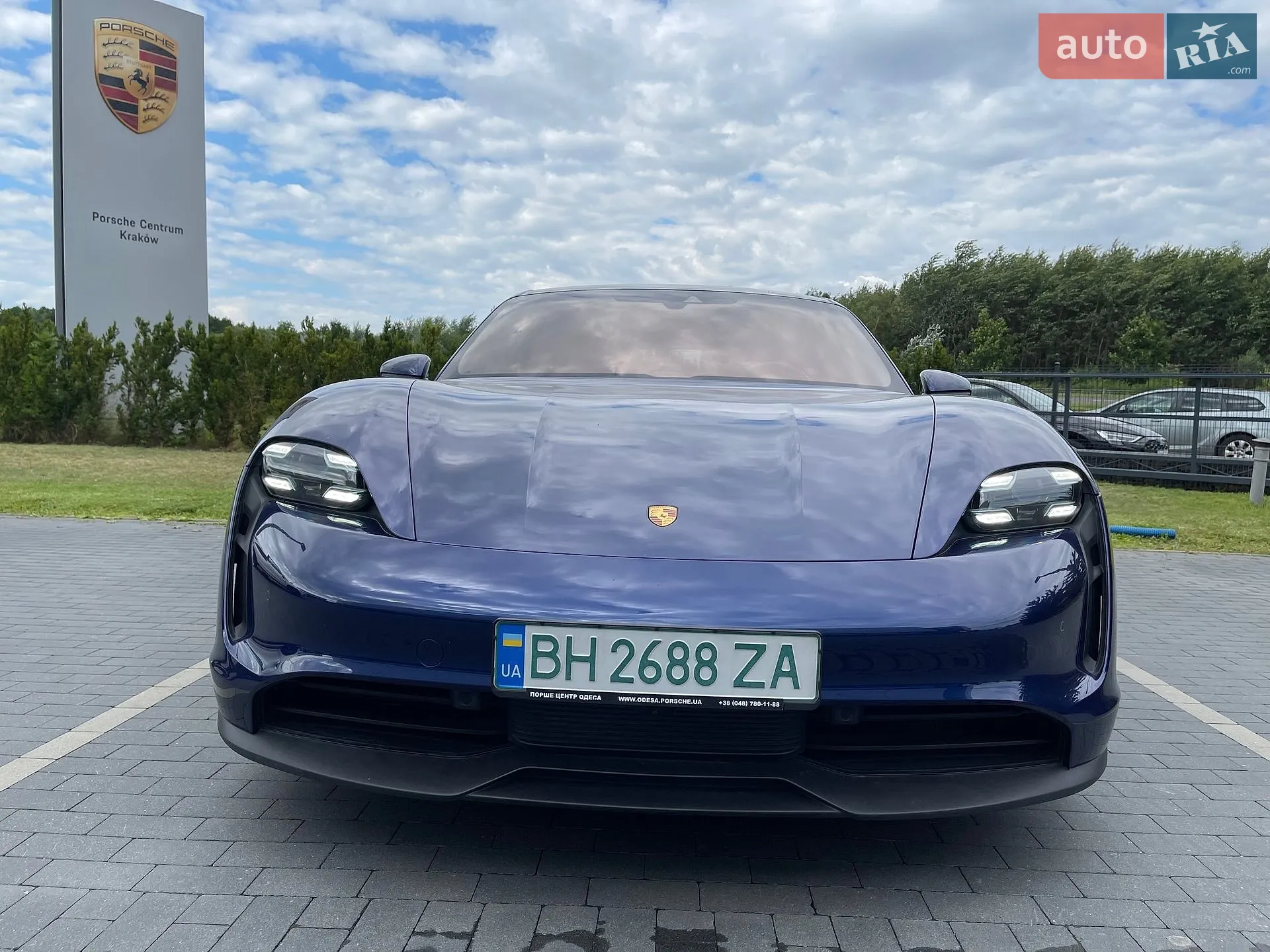 2020 Porsche Taycan - мініатюра 7