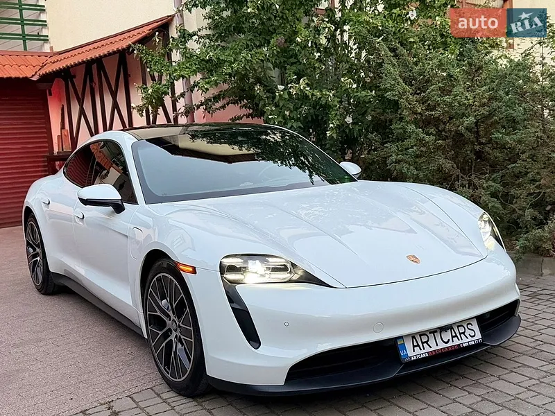 Porsche Taycan