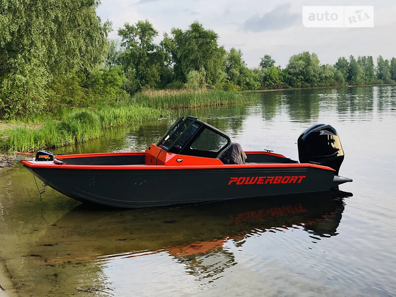 Powerboat 475