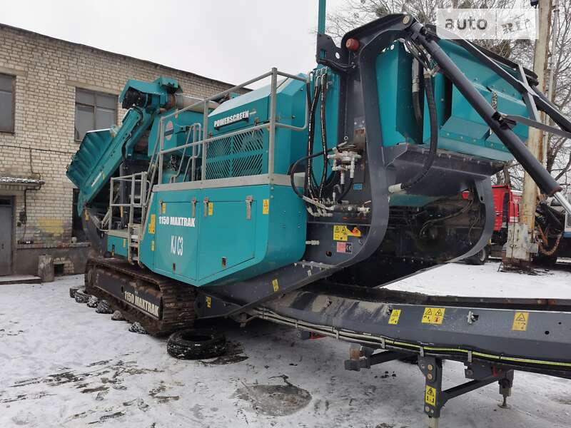 Дробарка (дробильна установка) Powerscreen Maxtrak 2023 в Києві