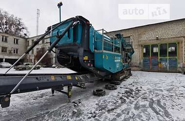 Дробильная установка, дробилка Powerscreen Maxtrak 2023 в 