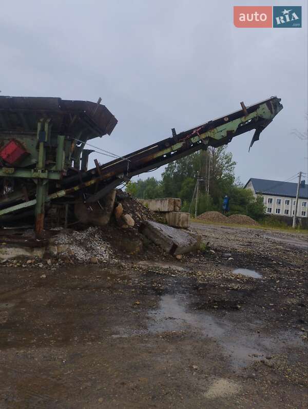 Дробарка (дробильна установка) Powerscreen Maxtrak 1996 в Івано-Франківську