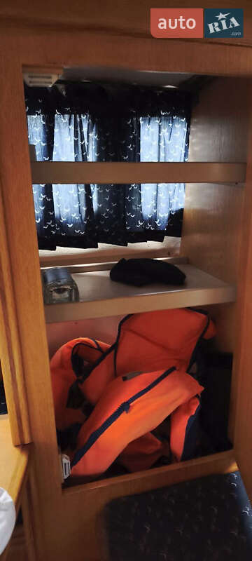 Катер Princess 25 1982 в Новояворівську