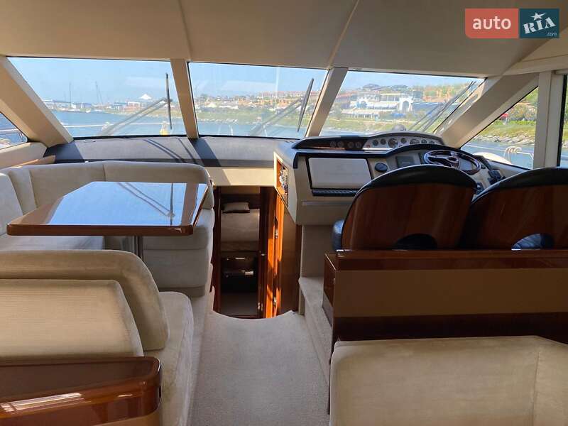 Моторная яхта Princess Flybridge 2009 в Киеве фото 9 Моторная яхта Princess Flybridge 2009 в Киеве