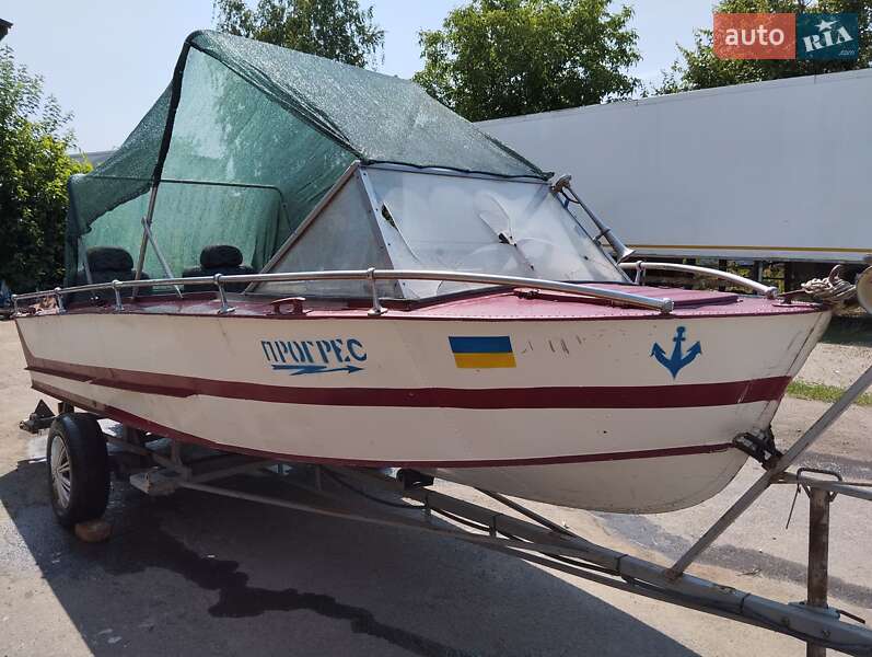 Катер Прогресс 2 2000 в Гайвороні