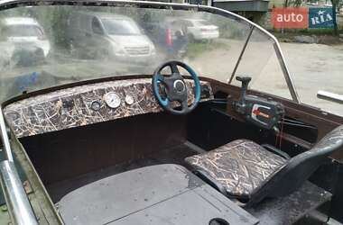 Катер Прогресс 2 1990 в Кам'янець-Подільському