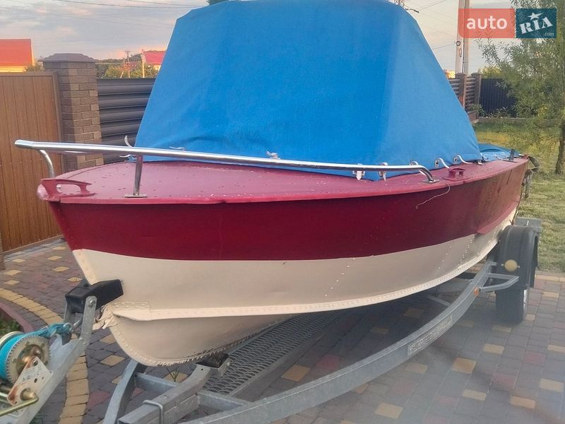 Лодка Прогресс 2 2002 в Хмельницком