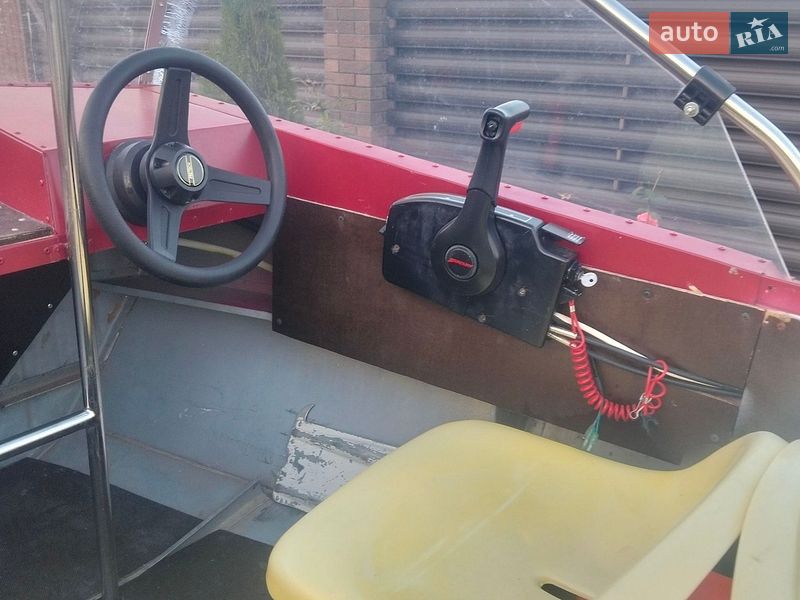 Лодка Прогресс 2 2002 в Хмельницком