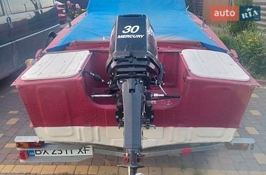 Лодка Прогресс 2 2002 в Хмельницком