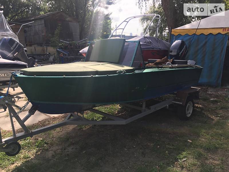 Катер Прогресс 2М 2014 в Киеве