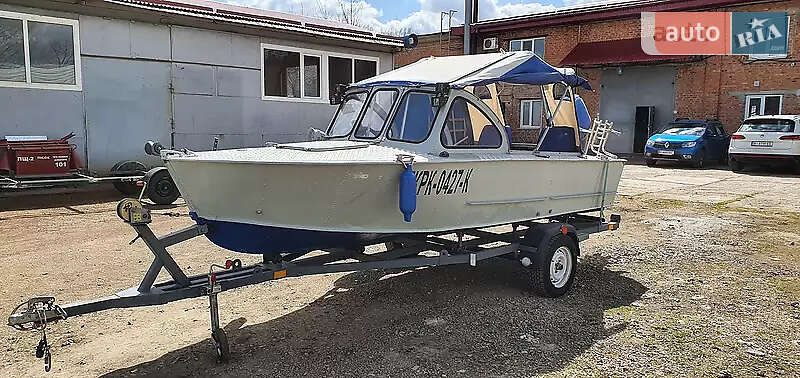 Катер Прогресс 2М 1979 в Полтаве