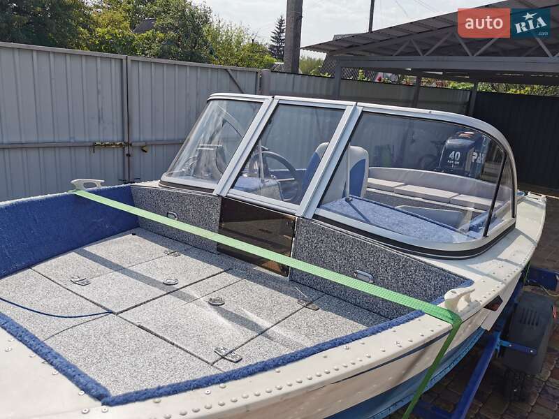 Катер Прогресс 2М 1979 в Полтаві