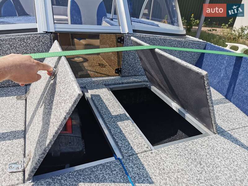 Катер Прогресс 2М 1979 в Полтаві