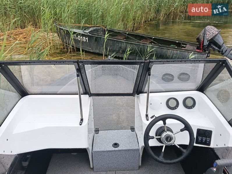 Катер Прогресс 2М 2020 в Луцке